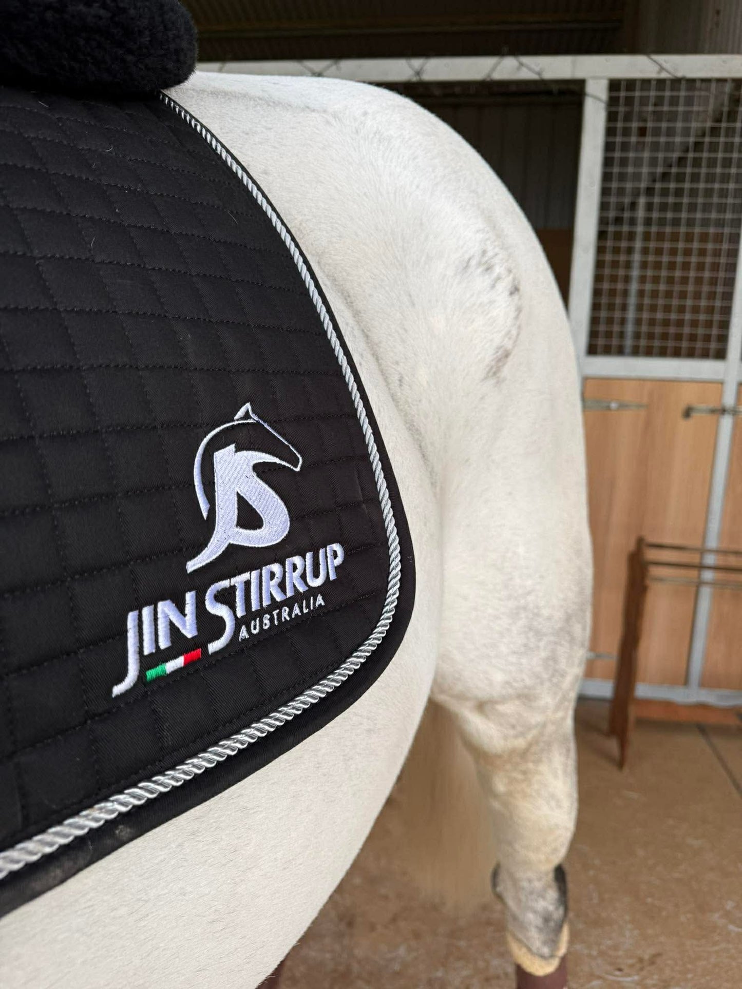 Jin Stirrup Australia Saddle Blanket - Dressage cut